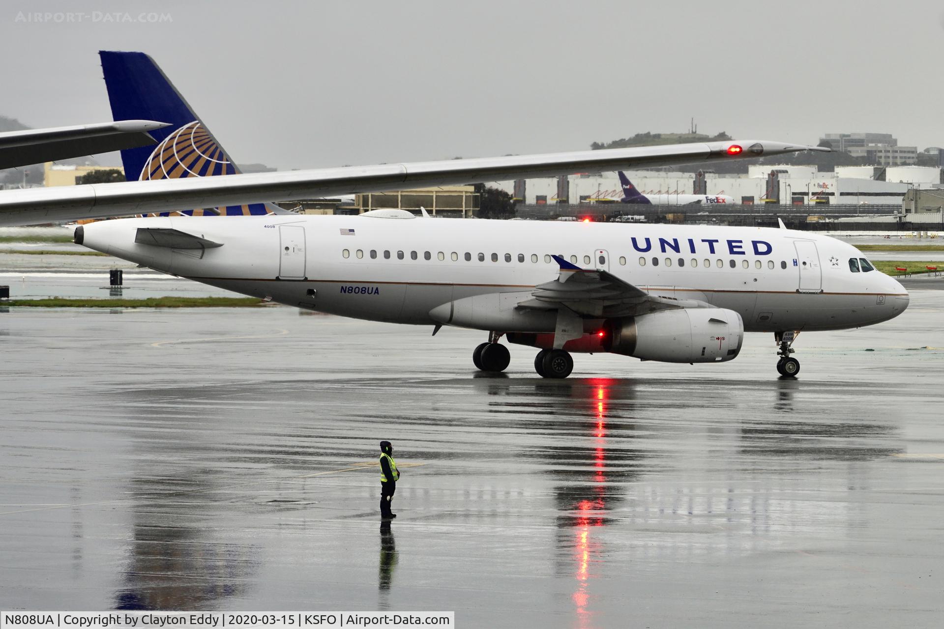 N808UA, 1998 Airbus A319-131 C/N 804, SFO 2020.