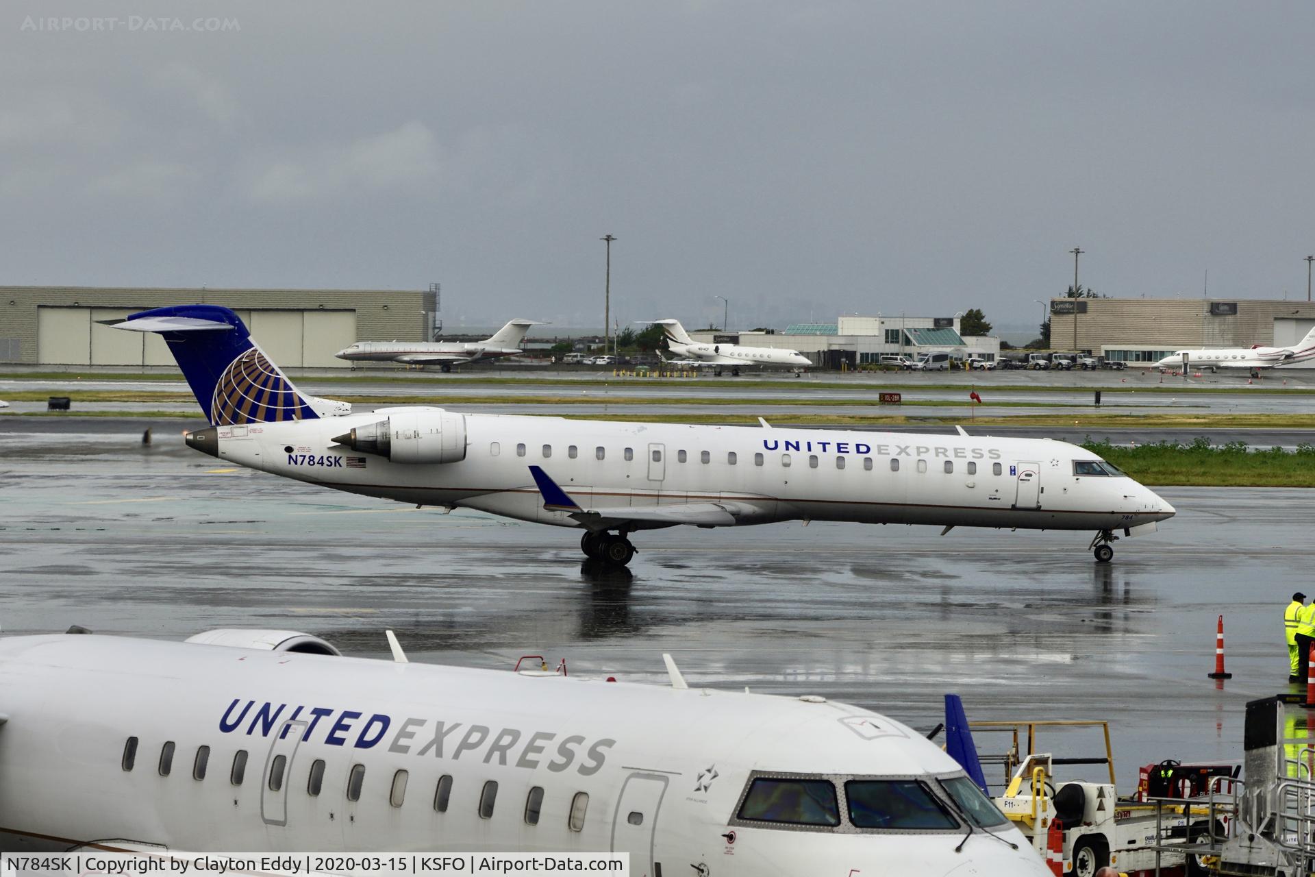 N784SK, 2009 Bombardier CRJ-700 (CL-600-2C10) Regional Jet C/N 10284, SFO 2020.