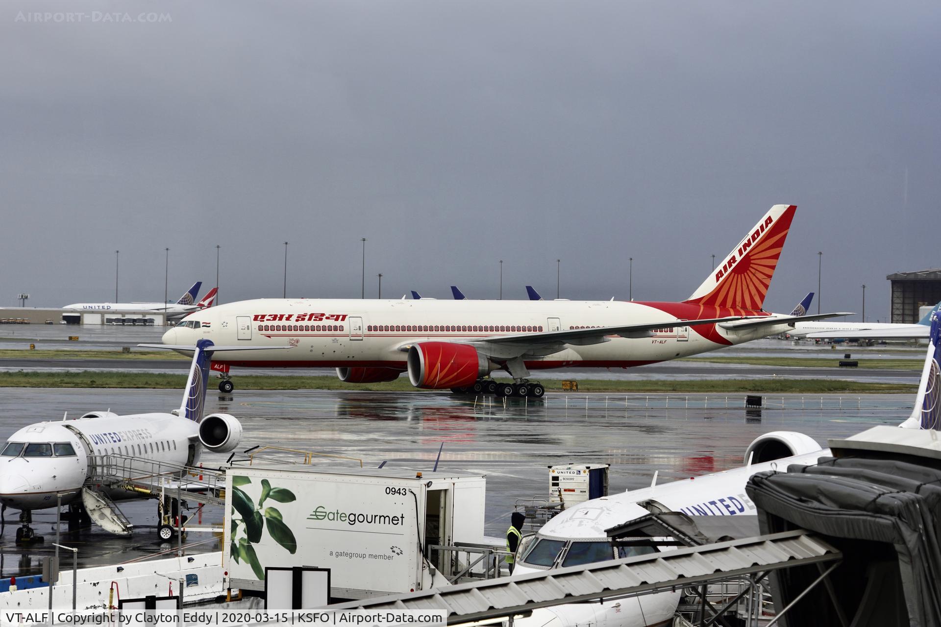 VT-ALF, 2009 Boeing 777-237/LR C/N 36305, SFO 2020.