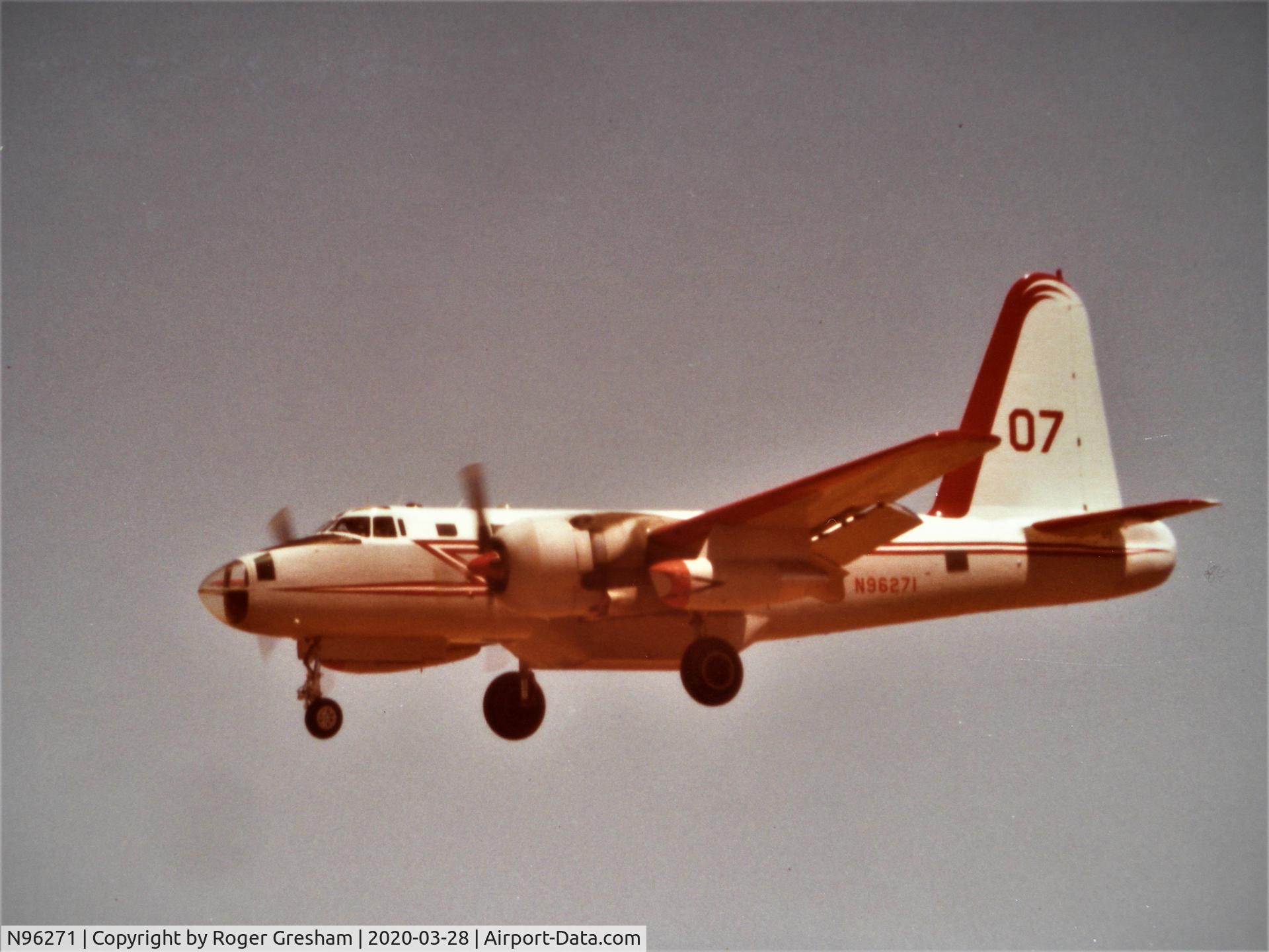 N96271, 1954 Lockheed P2V-5F Neptune C/N 426-5315, 1954 Lockheed P2V-5F Neptune N96271 on short final at Coolidge Municipal Airport Az.
