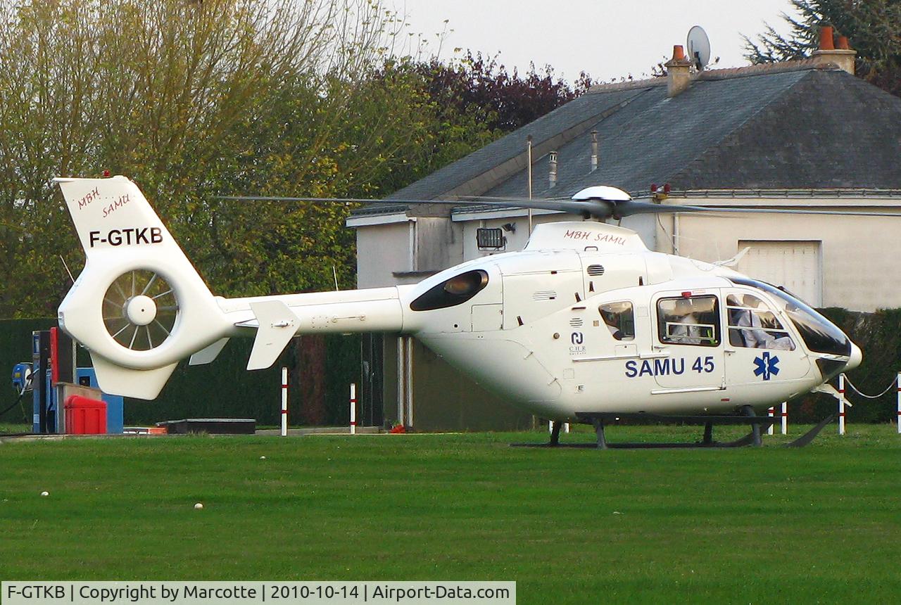 F-GTKB, Eurocopter EC-135T-1 C/N 0084, Trousseau hospital. Operated by SAMU 45 in 2010.