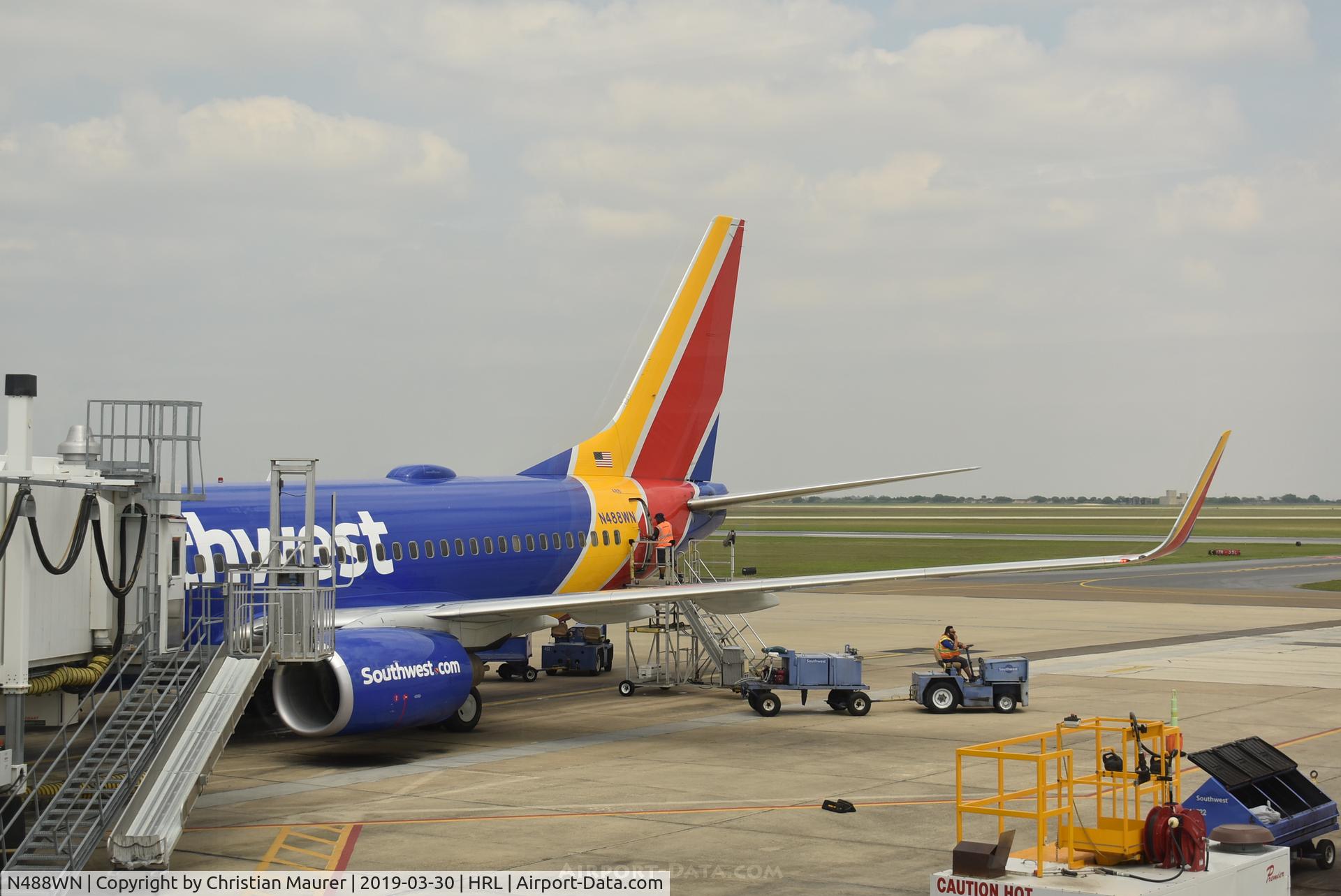 N488WN, 2004 Boeing 737-7H4 C/N 33853, Boeing 737-7H4