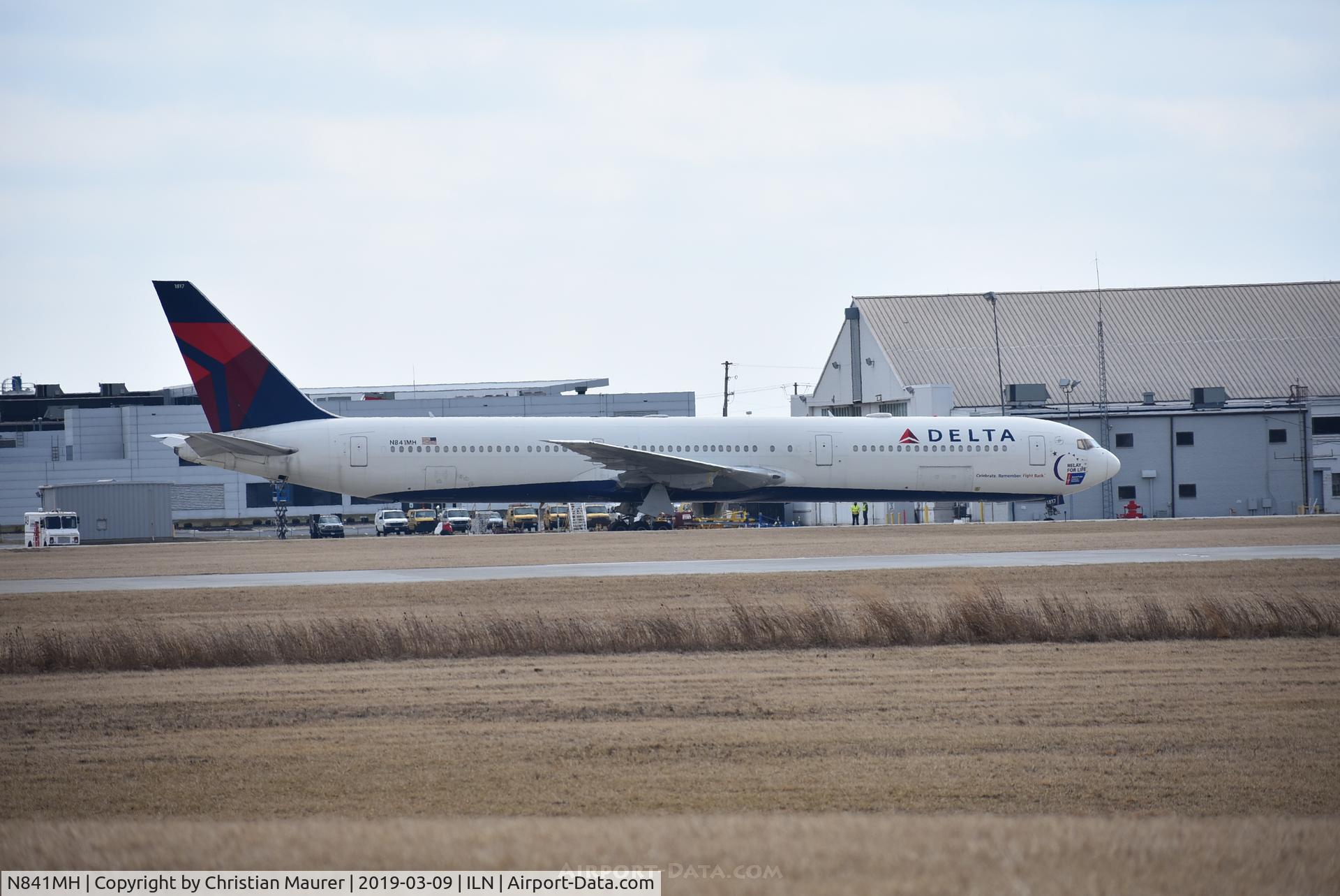 N841MH, 2001 Boeing 767-432/ER C/N 29714, Boeing 767-400ER without the CF6 engines