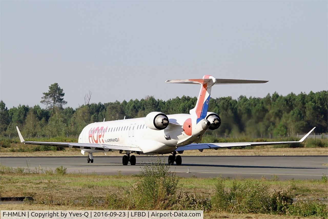 F-HMLN, 2012 Bombardier CRJ-1000EL NG (CL-600-2E25) C/N 19024, Bombardier CRJ-1000EL NG, Lining up rwy 05, Bordeaux Mérignac airport (LFBD-BOD)