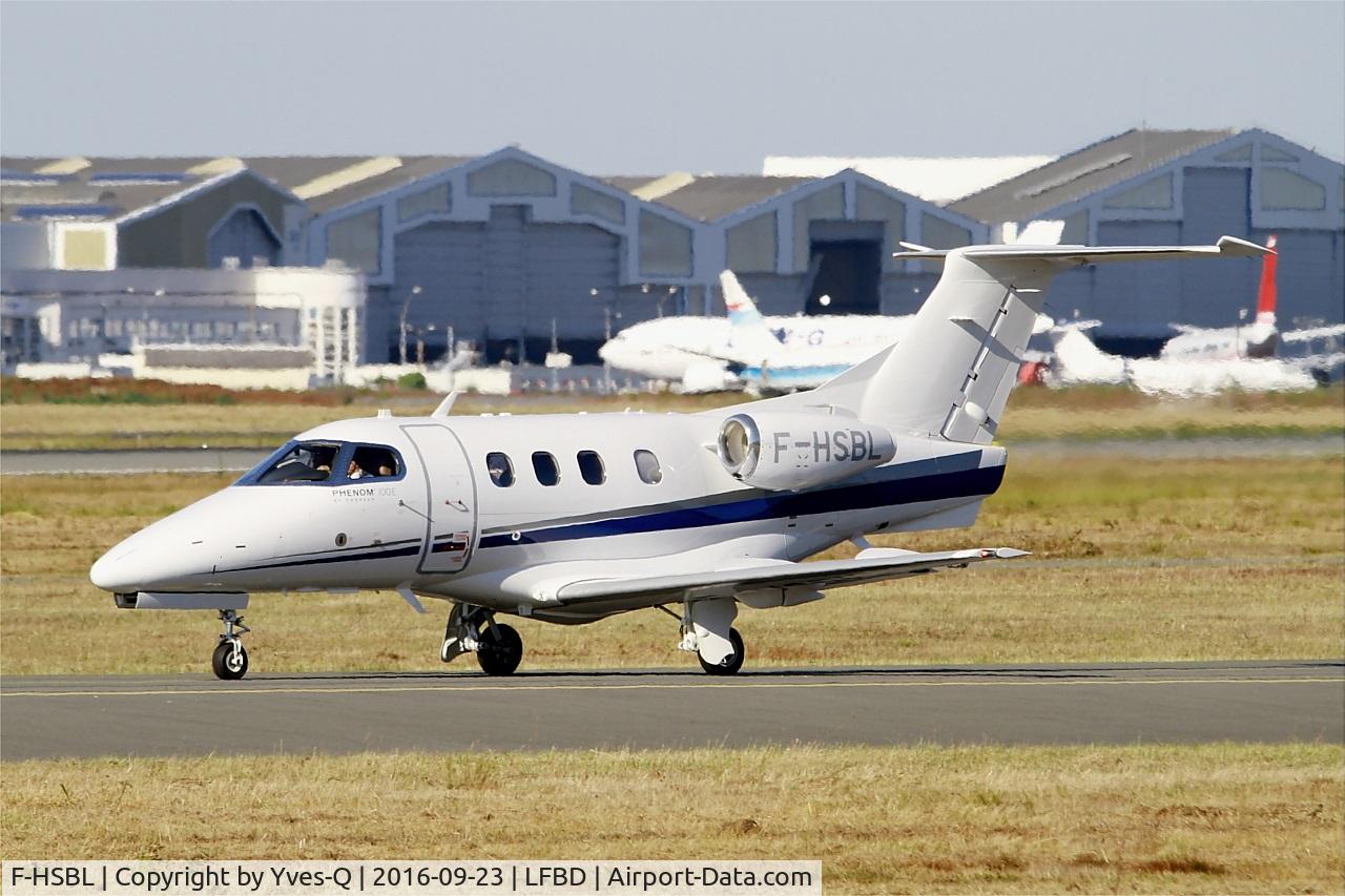 F-HSBL, 2014 Embraer EMB-500 Phenom 100 C/N 50000353, Embraer EMB-500 Phenom 100, Taxiing to holding point Delta rwy 05, Bordeaux Mérignac airport (LFBD-BOD)