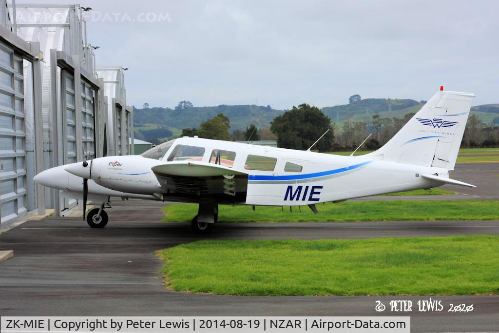 ZK-MIE, Piper PA-34-200T C/N 34-8170056, Southern Wings Ltd., Invercargill