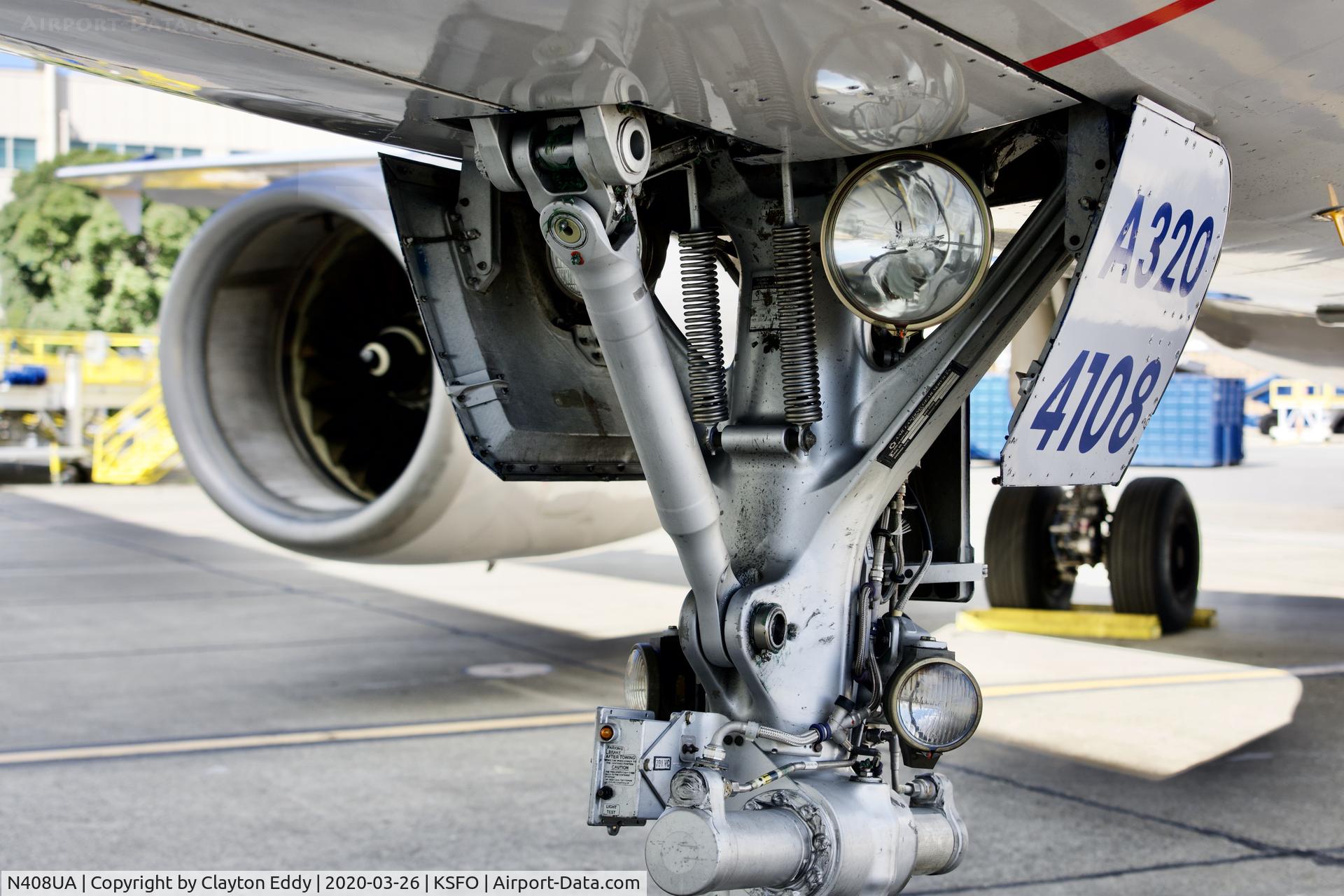 N408UA, 1994 Airbus A320-232 C/N 457, Nose gear SFO 2020.