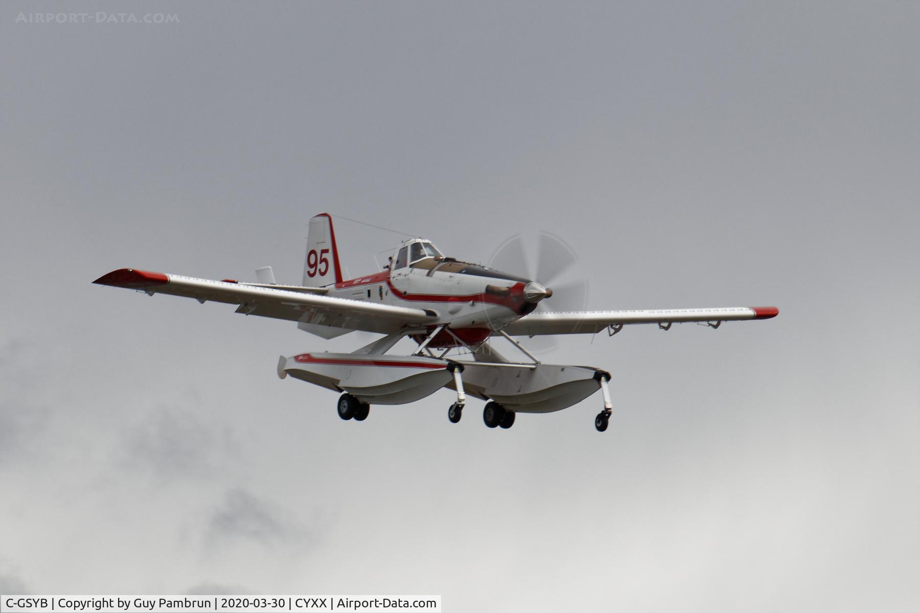 C-GSYB, 2012 Air Tractor AT-802A C/N 802A-0482, Landing on 19