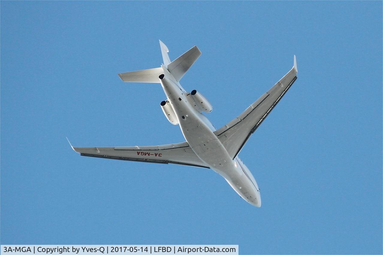 3A-MGA, 2017 Dassault Falcon 8X C/N 435, Dassault Falcon 8X, Climbing from rwy 05, Bordeaux-Mérignac airport (LFBD-BOD)