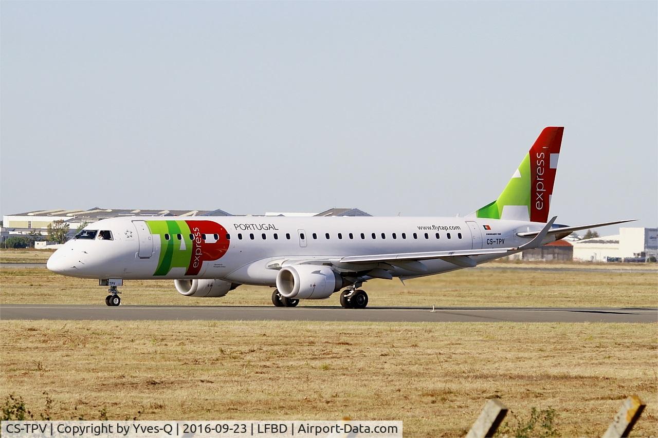 CS-TPV, 2012 Embraer 190LR (ERJ-190-100LR) C/N 19000541, Embraer 190LR, Holding point rwy 05, Bordeaux Mérignac airport (LFBD-BOD)