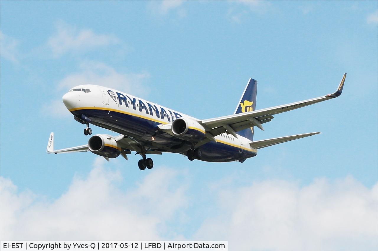 EI-EST, 2011 Boeing 737-8AS C/N 34994, Boeing 737-8AS, Short approach rwy 23, Bordeaux-Mérignac airport (LFBD-BOD)