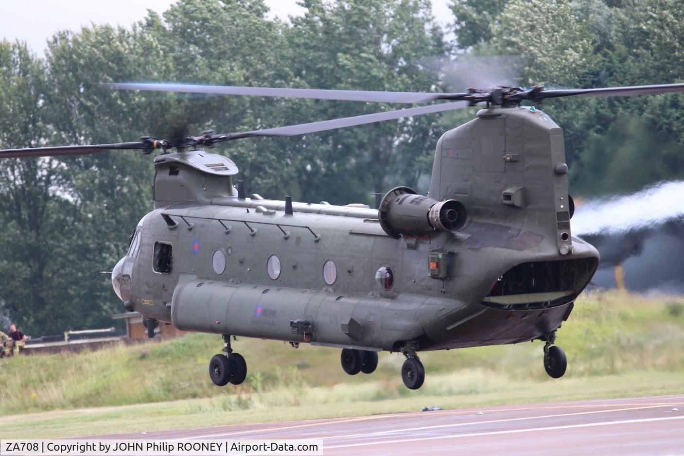 ZA708, 1981 Boeing Vertol Chinook HC.6 C/N M7018, Fairford Airshow 2019