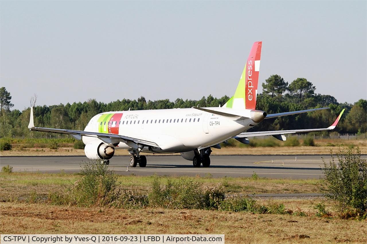 CS-TPV, 2012 Embraer 190LR (ERJ-190-100LR) C/N 19000541, Embraer 190LR, Lining up rwy 05, Bordeaux Mérignac airport (LFBD-BOD)