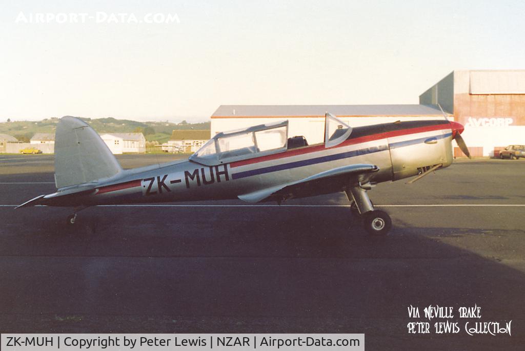ZK-MUH, 1952 De Havilland DHC-1 Chipmunk 21 C/N C1/0834, Dougal Dallison, Whenuapai