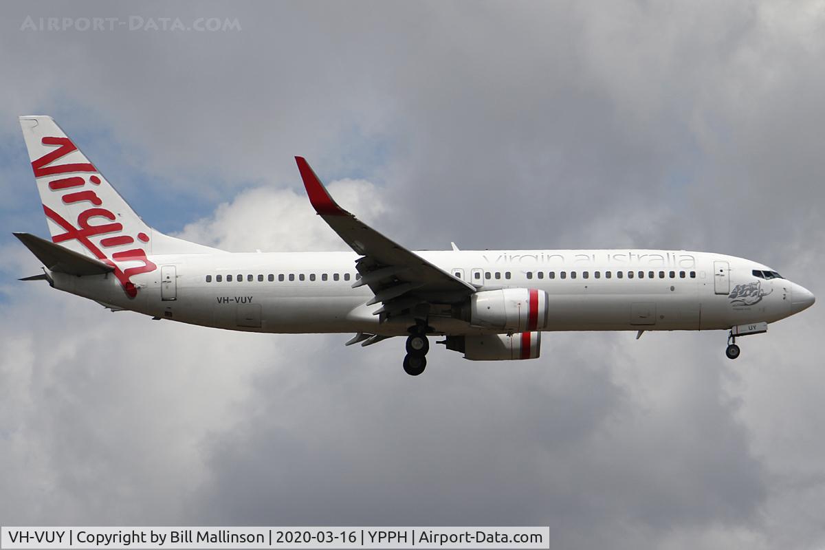 VH-VUY, 2010 Boeing 737-8KG C/N 39450/3494, for 24