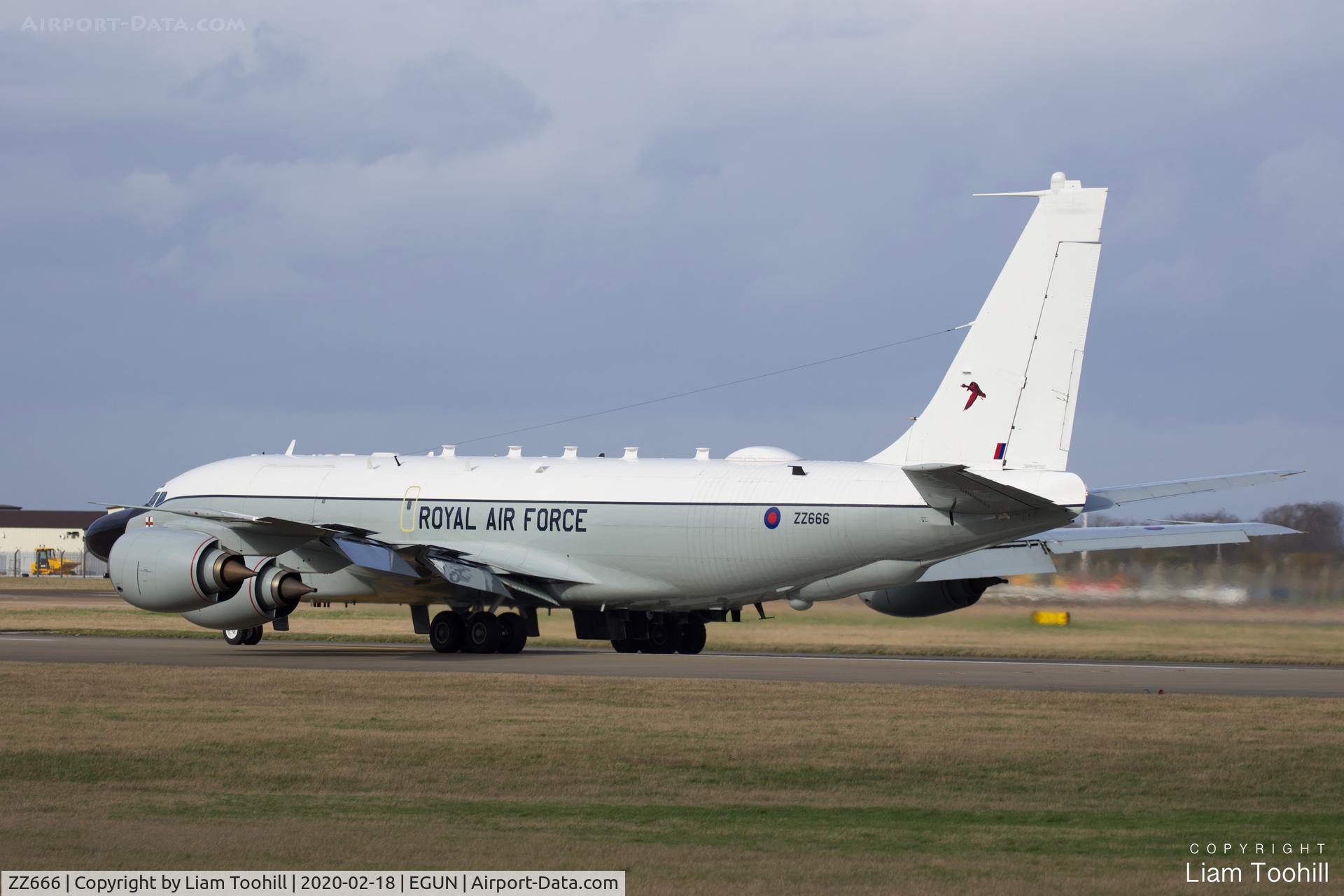 ZZ666, 1964 Boeing RC-135W Rivet Joint C/N 18770/722, ZZ666 take off roll at RAF Mildenhall