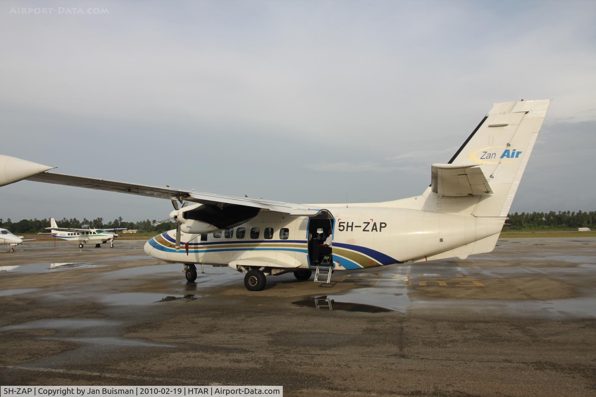 5H-ZAP, 1987 Let L-410UVP-E9 Turbolet C/N 871824, Zanair