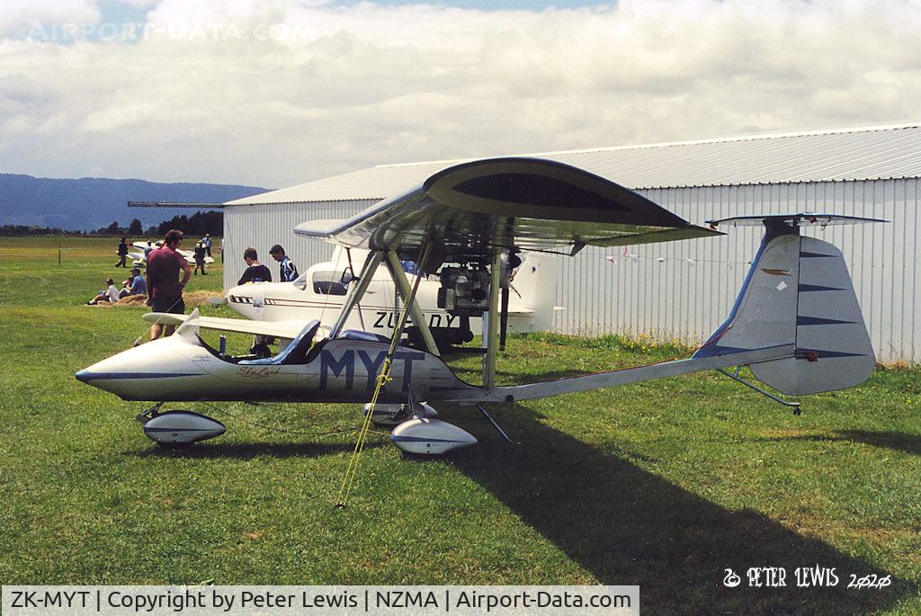 ZK-MYT, Bruce Walker Custom/Skylark C/N TY6520, B H Walker, Tauranga - 2002