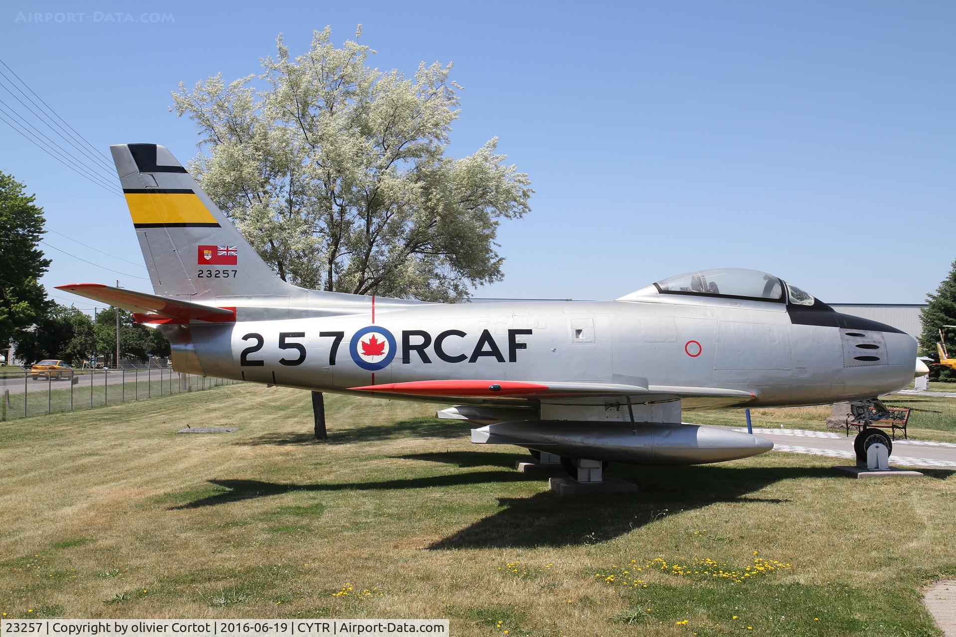 23257, Canadair CL-13A Sabre C/N 1047, profil view