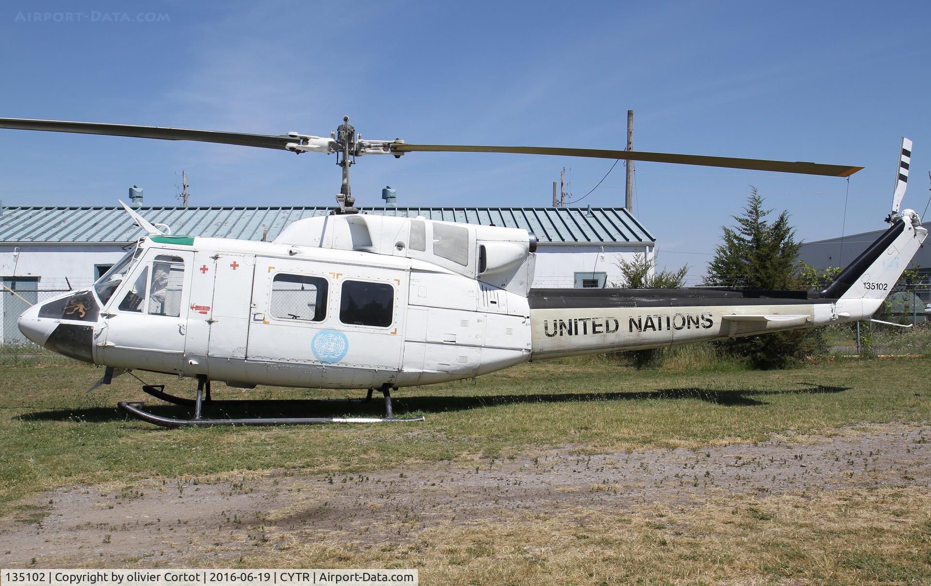 135102, Bell CH-135 Twin Huey C/N 32002, RCAF museum