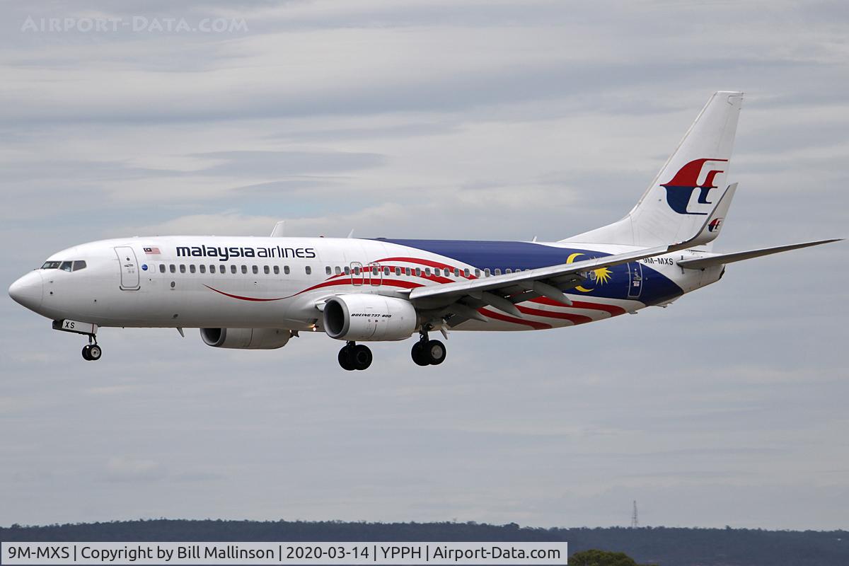 9M-MXS, 2014 Boeing 737-8H6 C/N 40156, onto 03