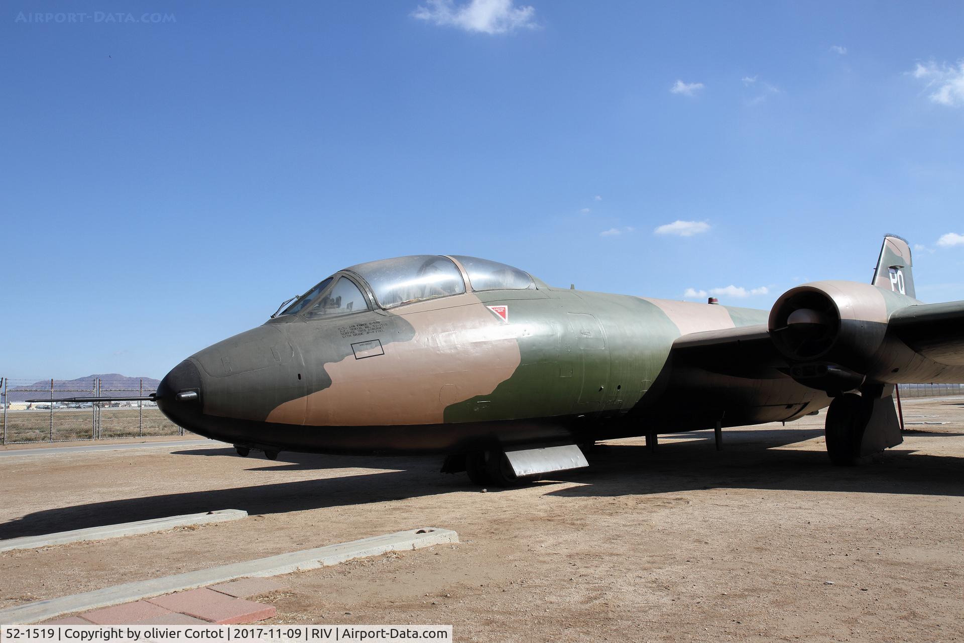 52-1519, 1952 Martin EB-57B Canberra C/N 102, nov 2017