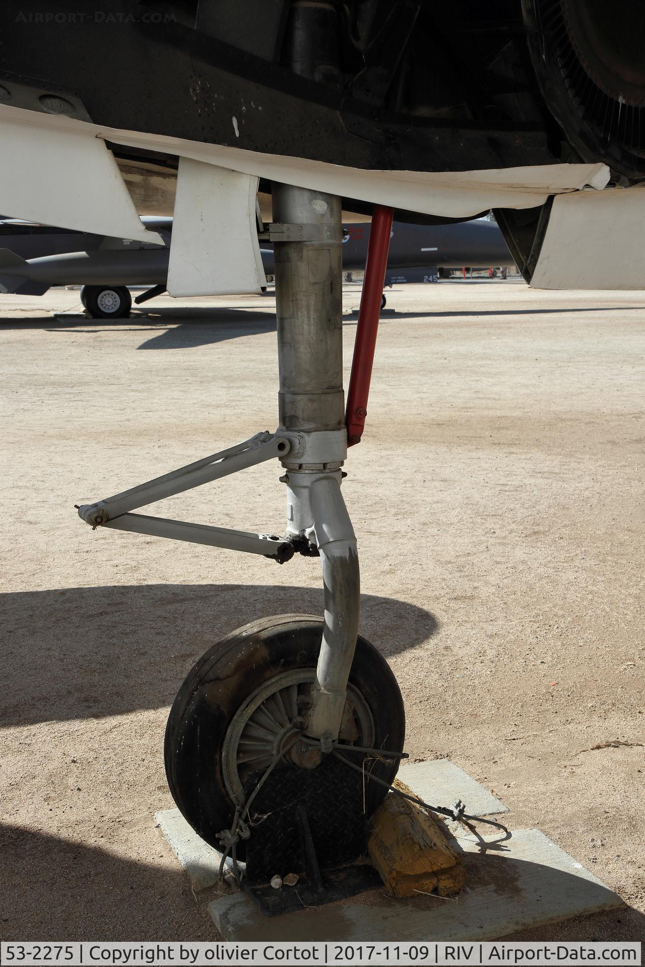 53-2275, 1953 Boeing B-47E Stratojet C/N 4501088, ving landing gear