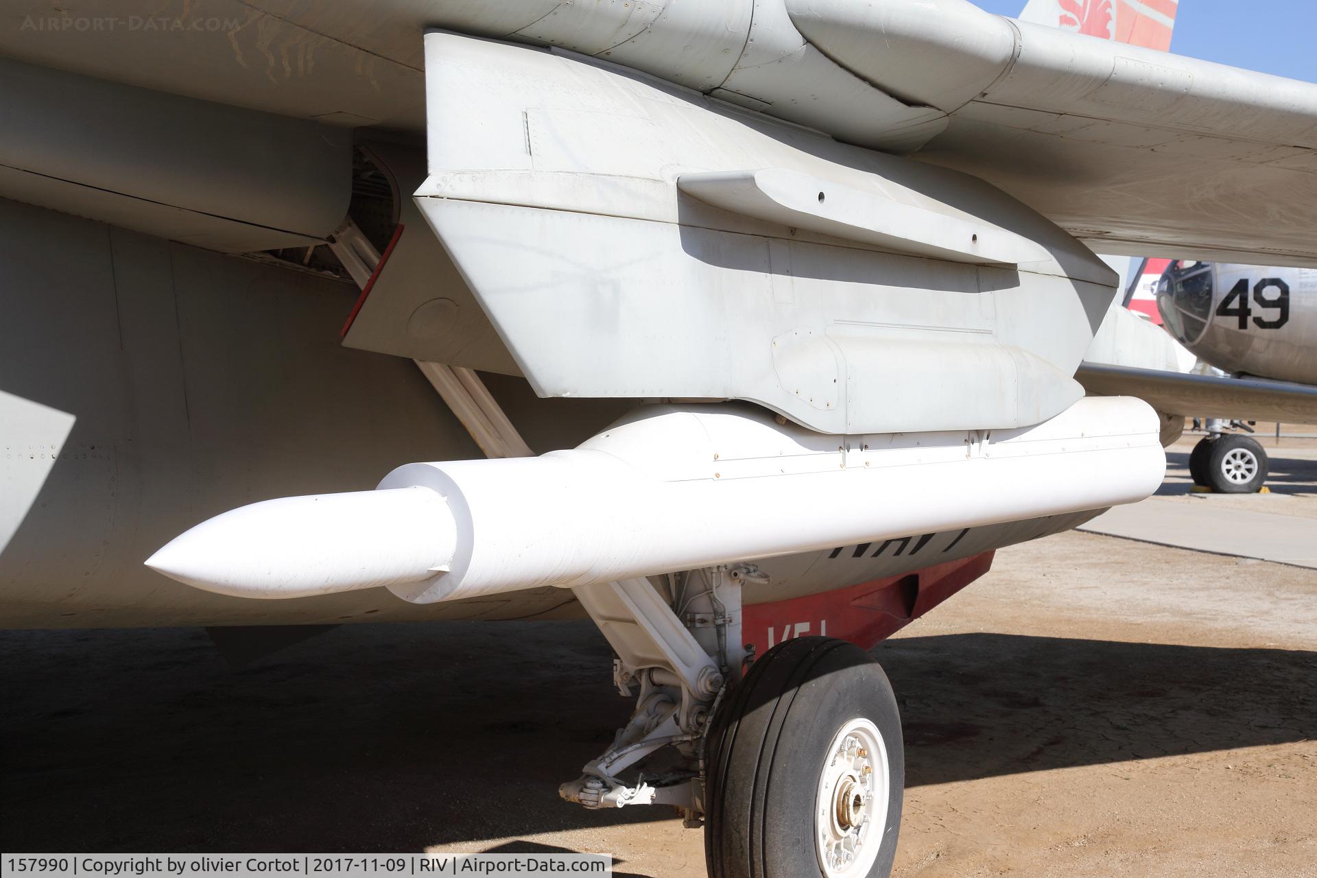 157990, Grumman YF-14A Tomcat C/N 11, nov 2017