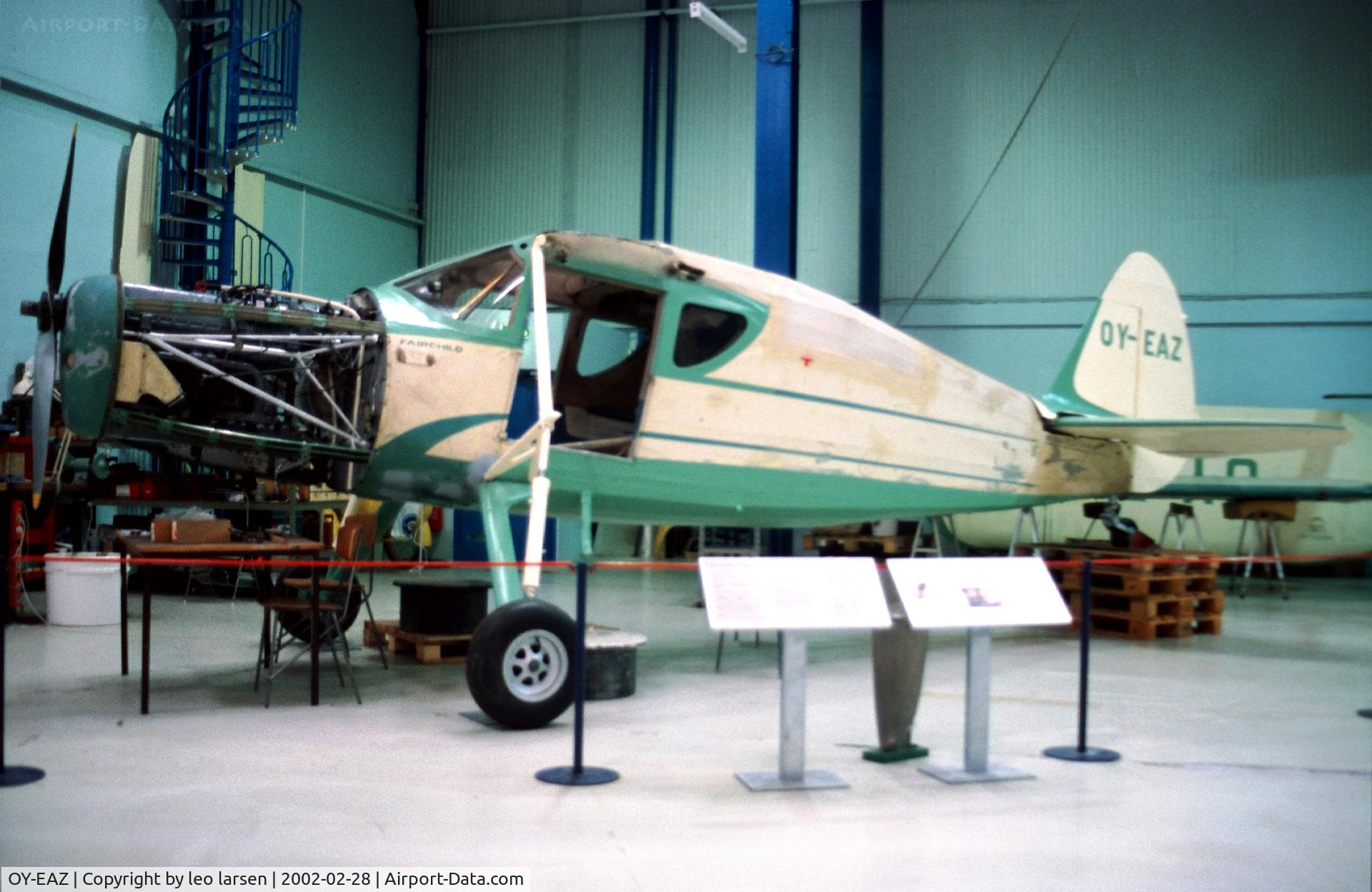 OY-EAZ, 1944 Fairchild F.24R.46A Argus III C/N 962, Helsingør Tekniske Museum 28.2.2002