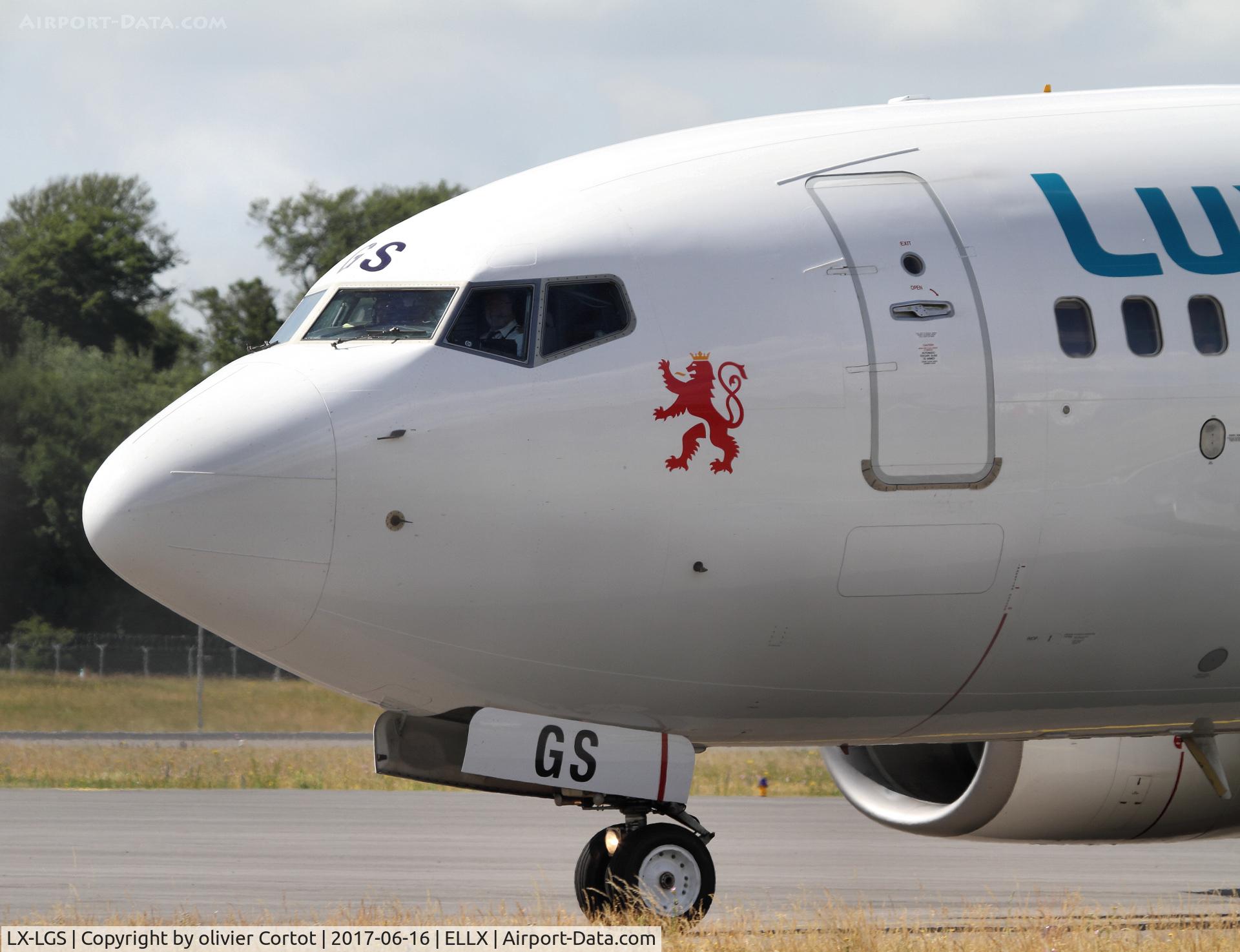 LX-LGS, 2005 Boeing 737-7C9 C/N 33956, june 2017