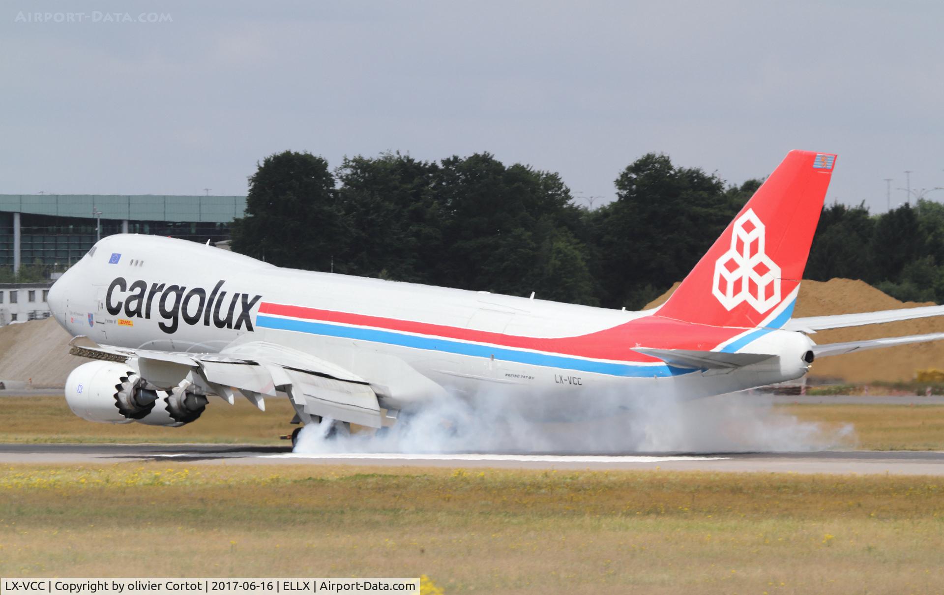 LX-VCC, 2010 Boeing 747-8R7F C/N 35807, june 2017