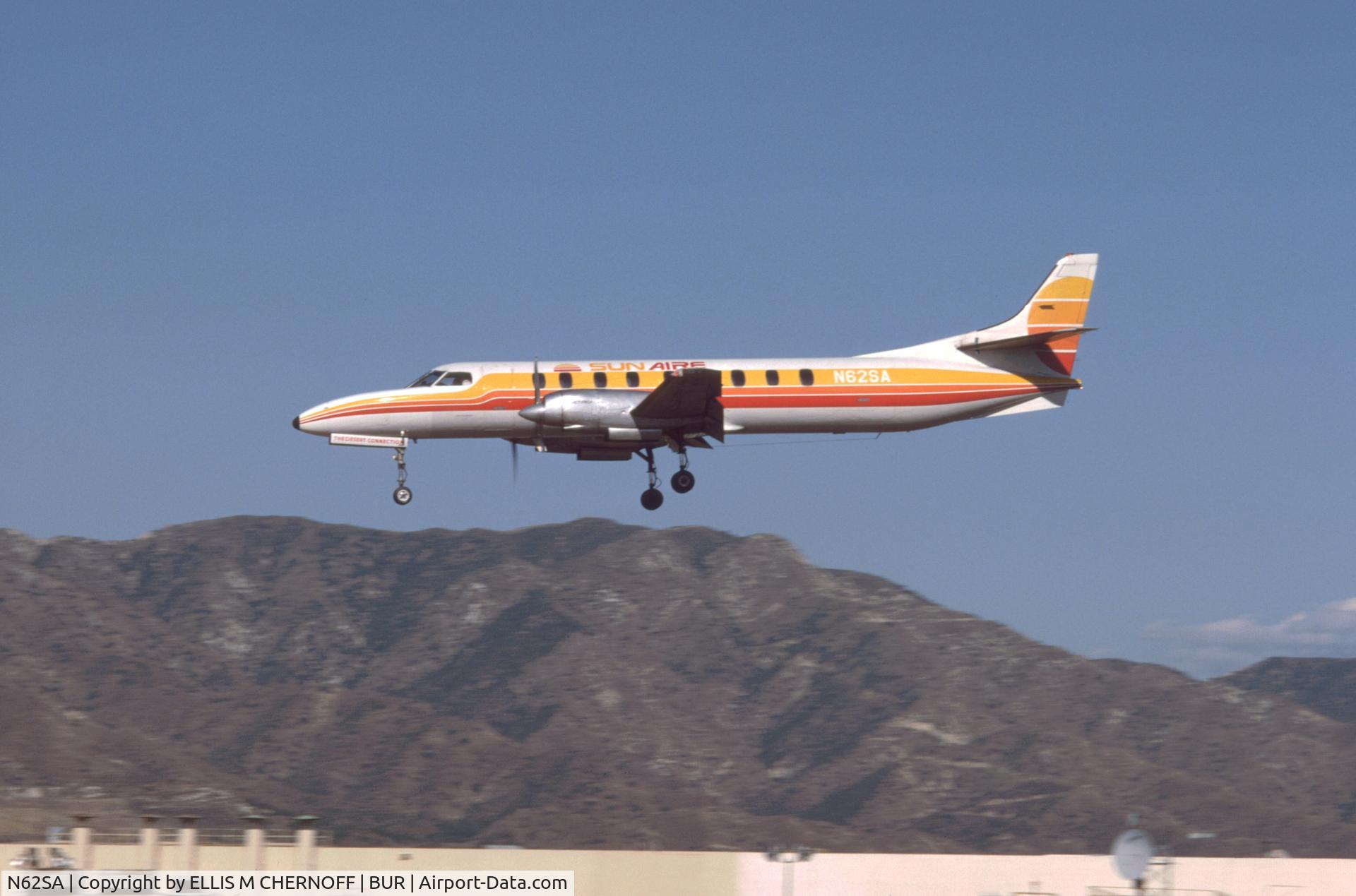 N62SA, 1975 Swearingen SA-226TC Metro II C/N TC-215, New colors landing