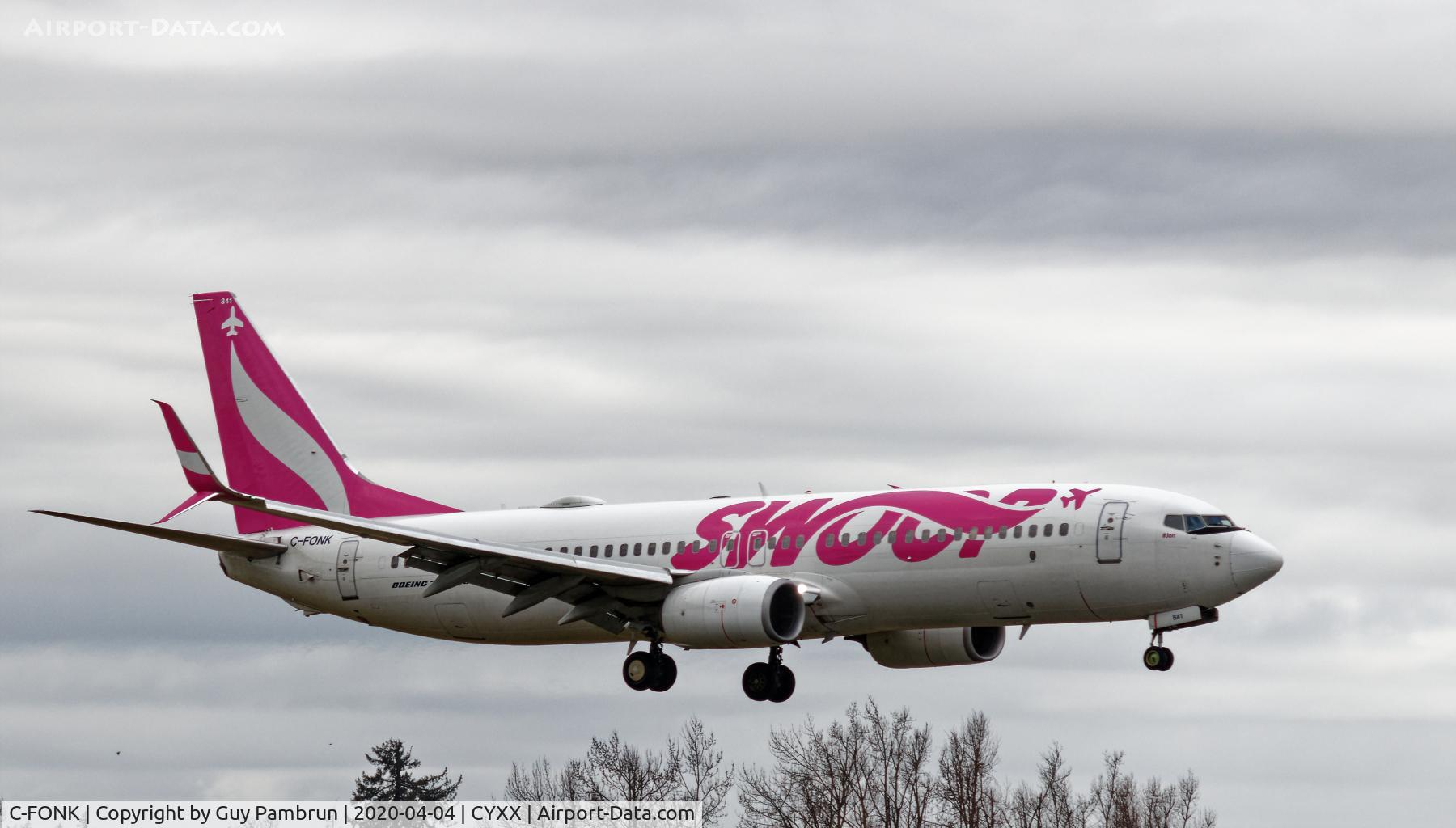 C-FONK, 2015 Boeing 737-8CT C/N 40835, Landing