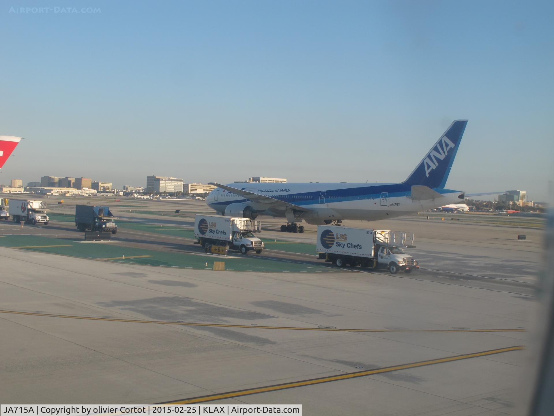 JA715A, 2006 Boeing 777-281/ER C/N 32646, LAX in 2015