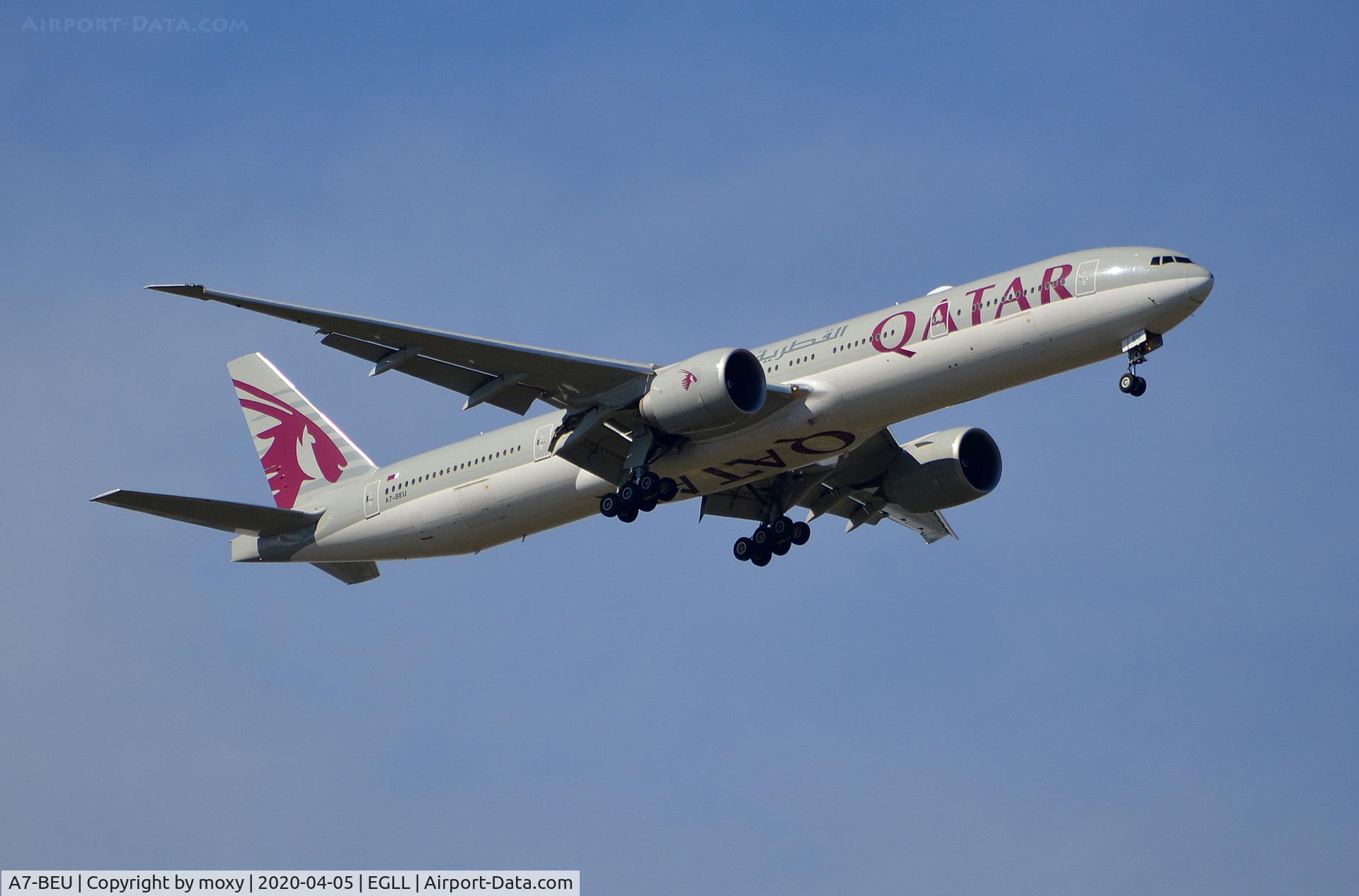 A7-BEU, 2018 Boeing 777-3DZ/ER C/N 65302, Boeing 777-3DZ/ER on finals to London Heathrow.