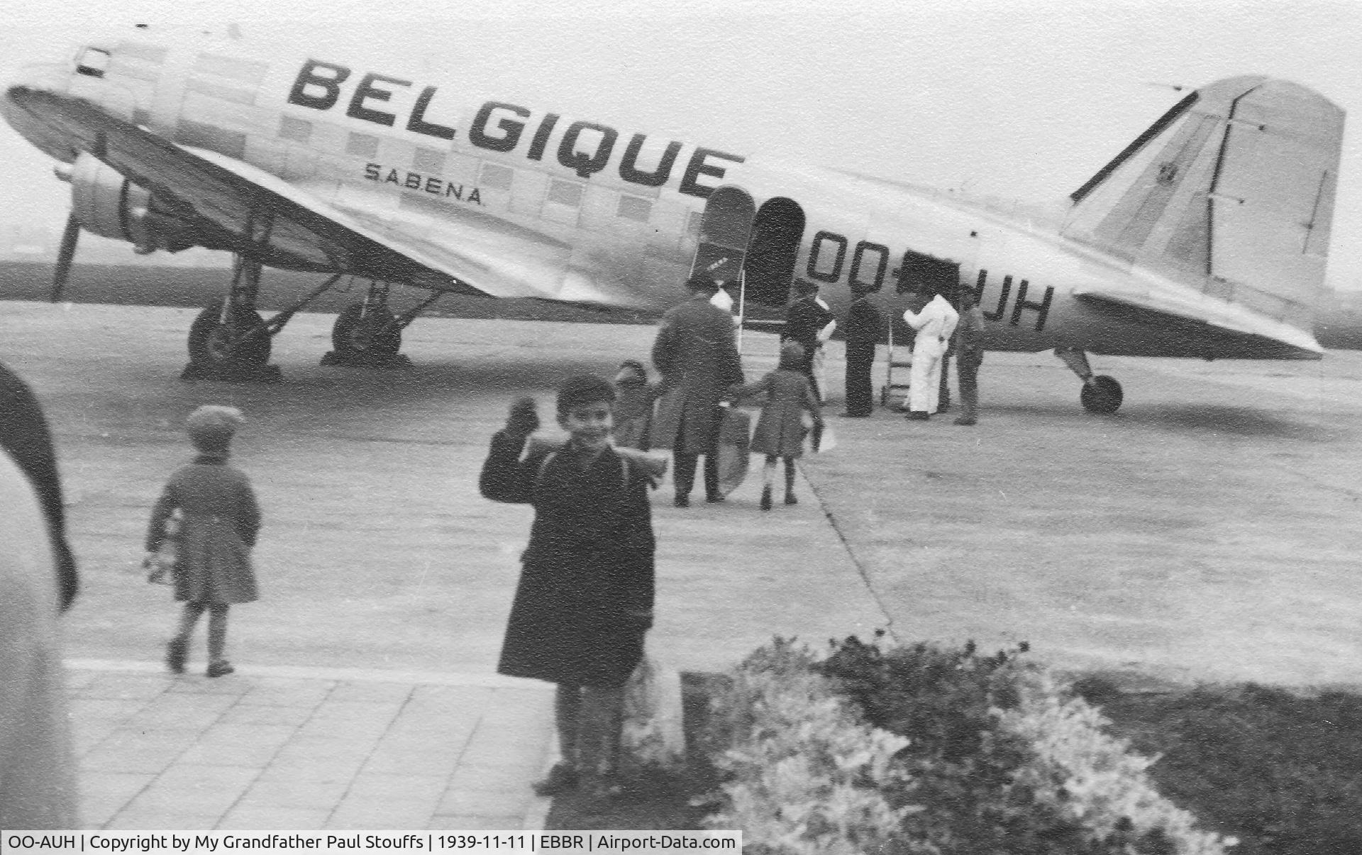 OO-AUH, 1938 Douglas DC-3-227B C/N 2093, 11 Novembre 1939 départ du DC3 vers Shoreham en Angleterre