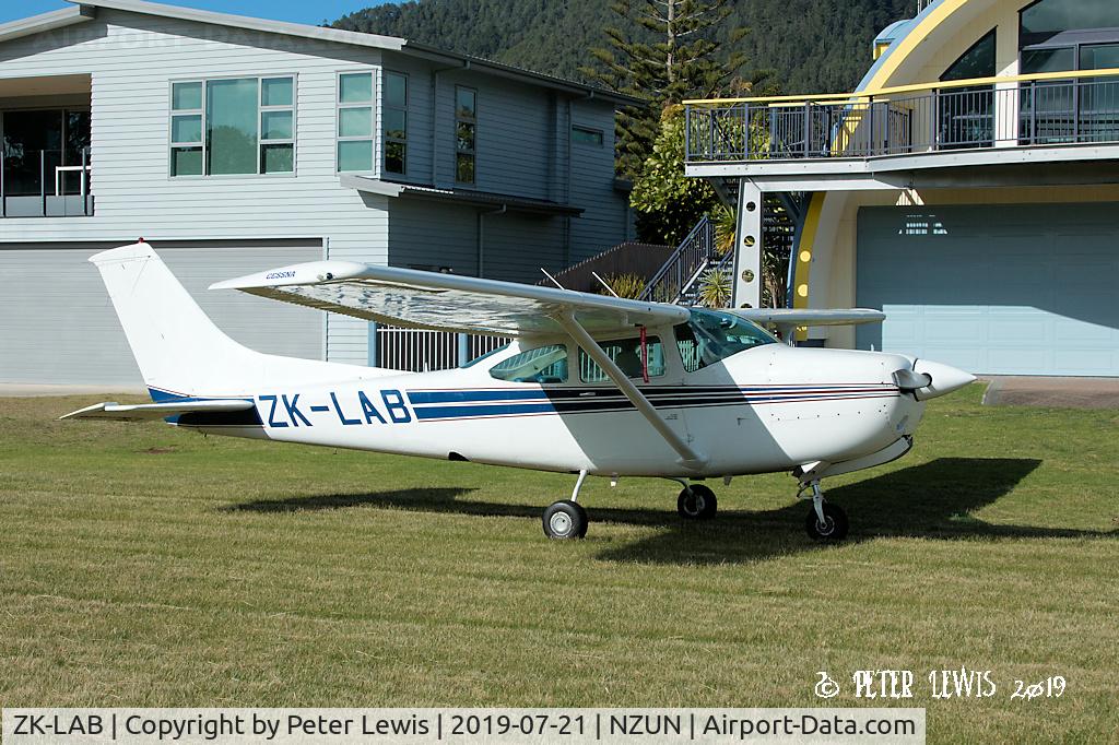 ZK-LAB, Cessna R182 Skylane RG C/N R18201089, Ryan Place Ltd., Auckland