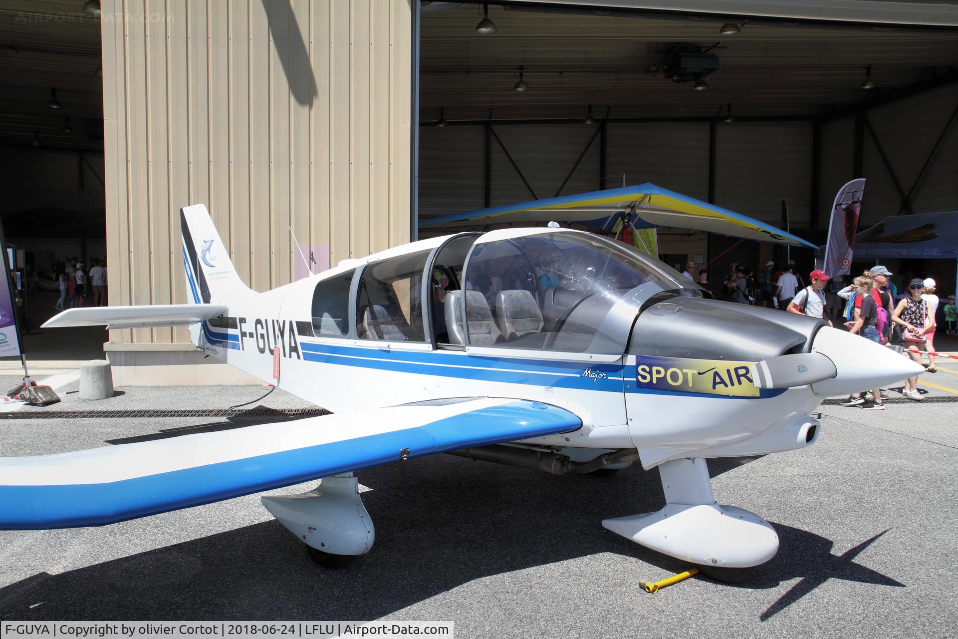 F-GUYA, Robin DR-400-160 Chevalier C/N 2492, Valence airshow