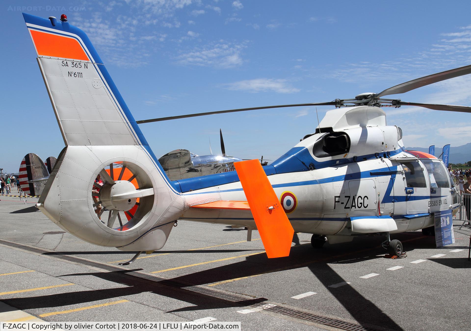 F-ZAGC, Aerospatiale SA-365N Dauphin 2 C/N 6111, Valence airshow