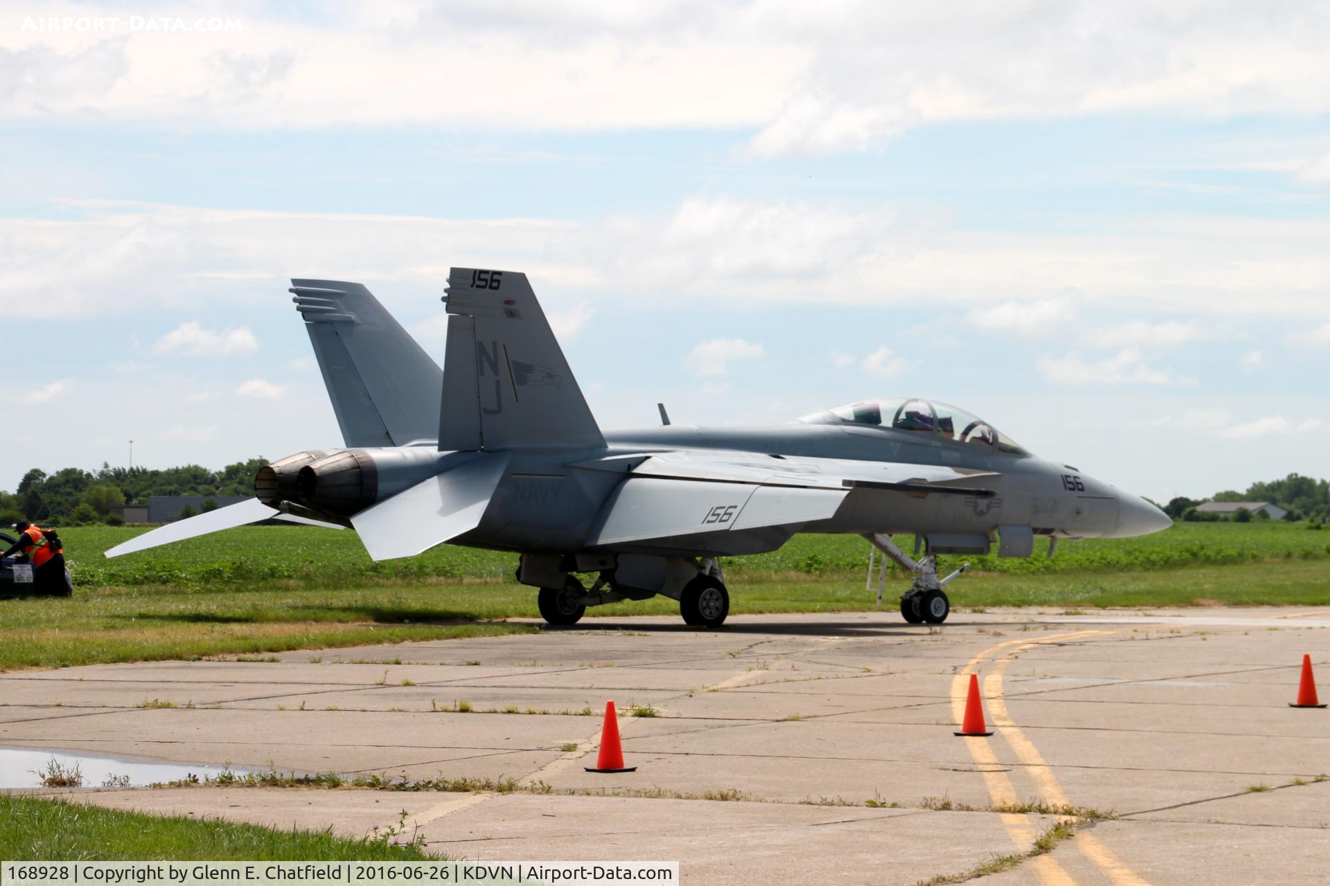 168928, Boeing F/A-18F Super Hornet C/N F274, At Davenport, IA air show