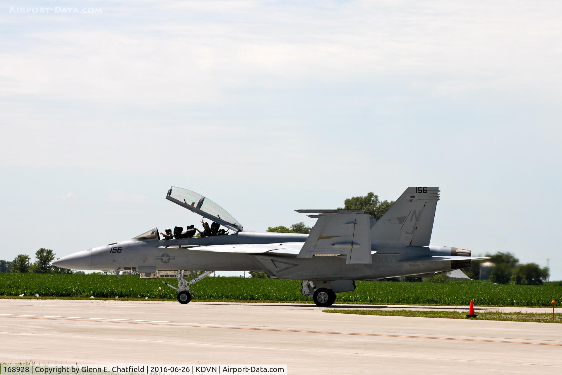168928, Boeing F/A-18F Super Hornet C/N F274, Davenport, IA air show