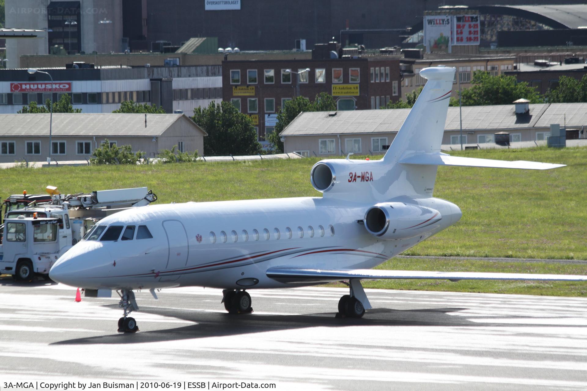 3A-MGA, 2013 Dassault Falcon 900EX C/N 195, Prince Albert of Monaco
