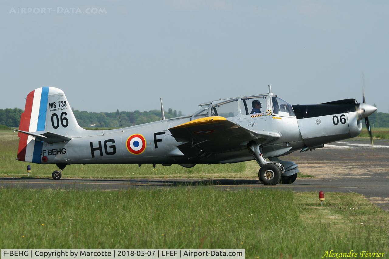 F-BEHG, Morane-Saulnier MS-733 Alcyon C/N 6, Taxiing for runway 29.
