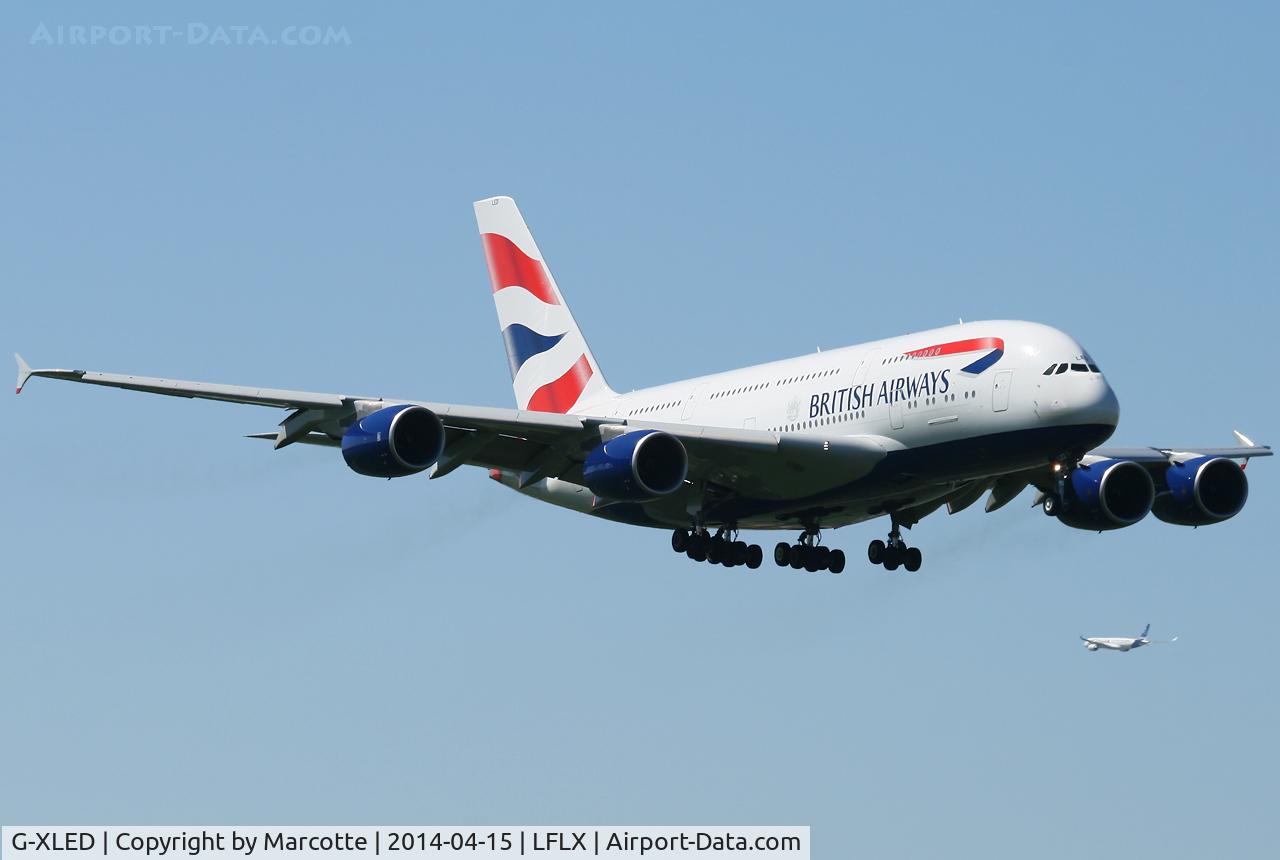 G-XLED, 2013 Airbus A380-841 C/N 144, Training session.