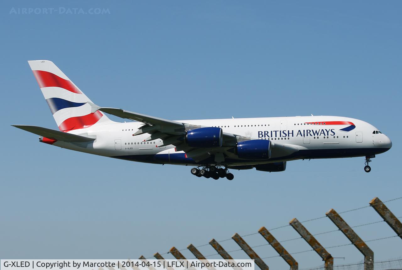 G-XLED, 2013 Airbus A380-841 C/N 144, Training session.