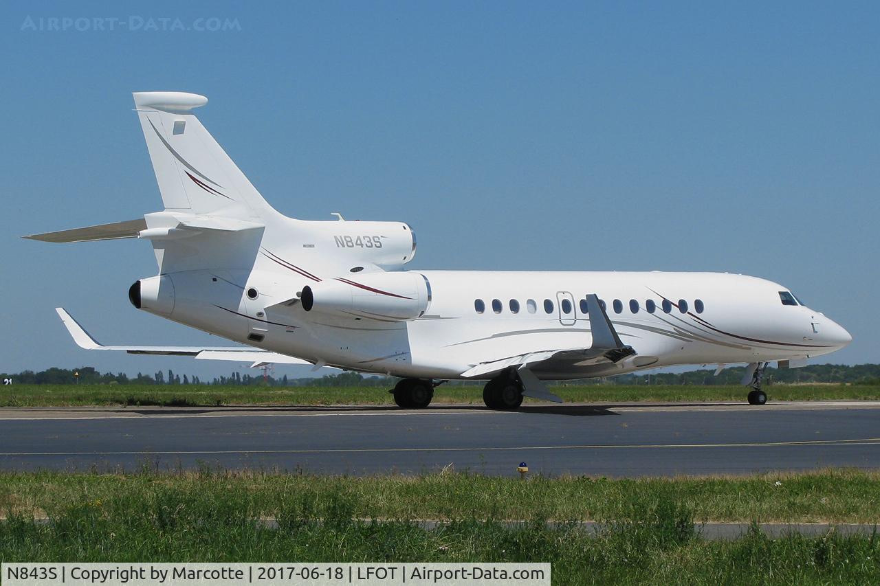N843S, 2013 Dassault Falcon 7X C/N 197, Taxiing for runway 02.