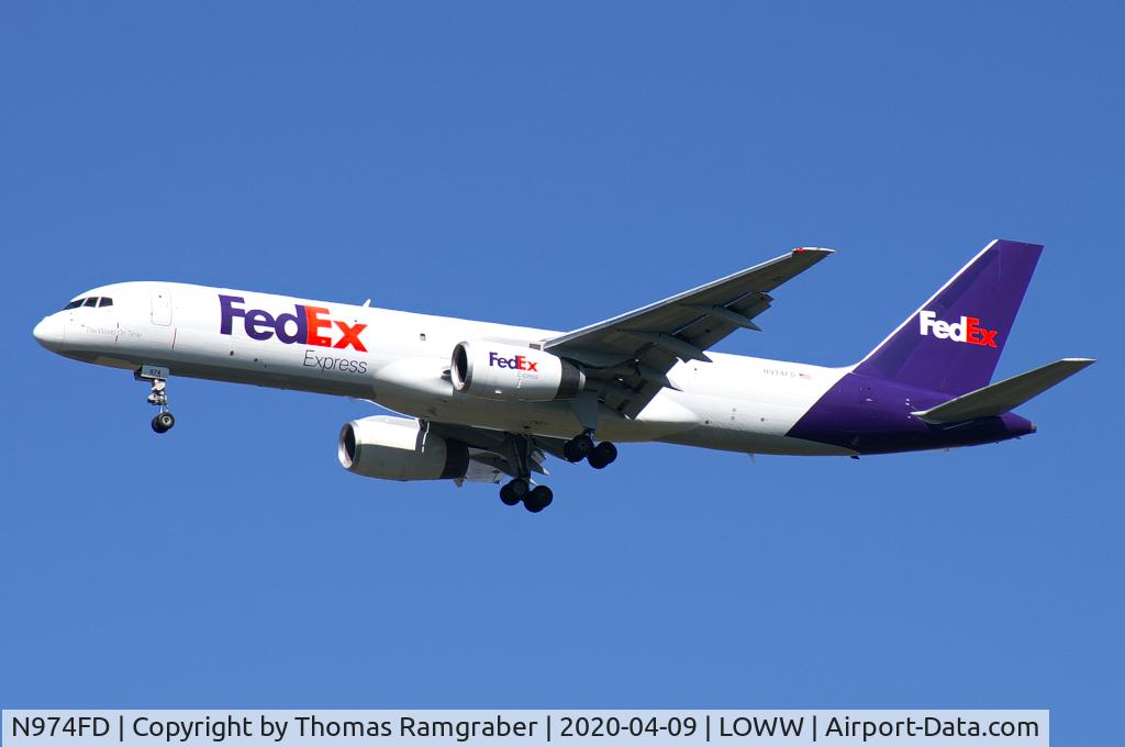 N974FD, 1993 Boeing 757-2Y0 C/N 26158, FedEx - Federal Express Boeing 757-200(F)