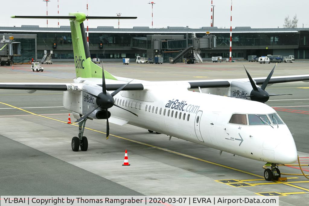 YL-BAI, 2010 De Havilland Canada DHC-8-402Q Dash 8 Dash 8 C/N 4302, Air Baltic De Havilland Canada Dash 8-400