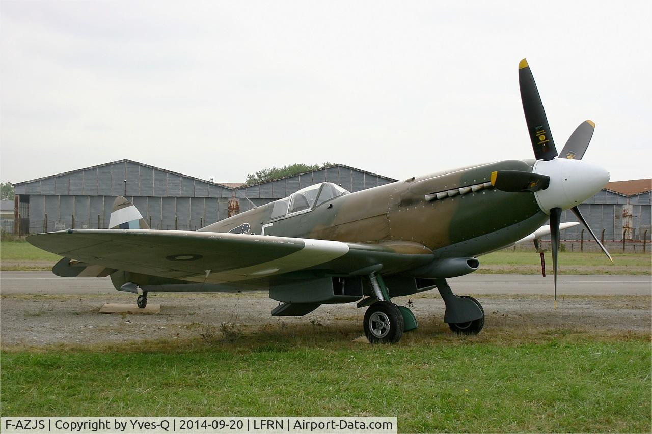 F-AZJS, 1944 Supermarine 389 Spitfire PR.XIX C/N 6S/585110, Supermarine 389 Spitfire PR.XIX, Static display, Rennes-St Jacques airport (LFRN-RNS) Air show 2014