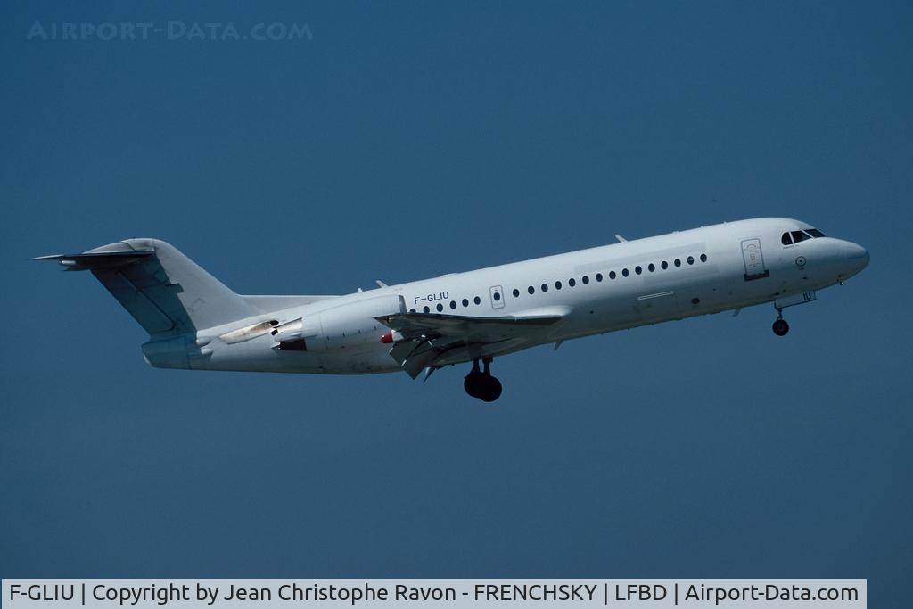 F-GLIU, 1995 Fokker 70 (F-28-0070) C/N 11543, take off
